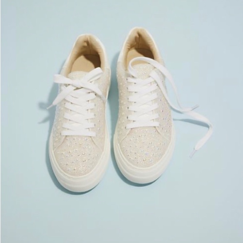 Betsy Johnson x DB sparkly crystal platform sneakers - Ivory